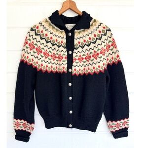 Vintage NORWEGIAN Hand Knit Fair Isle Nordic Cardigan Sweater with Collar - M/L